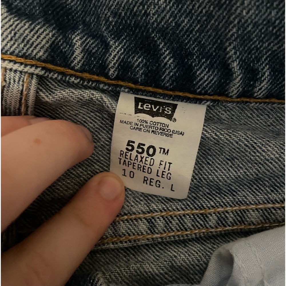 550 Levi’s - Picture 3 of 5